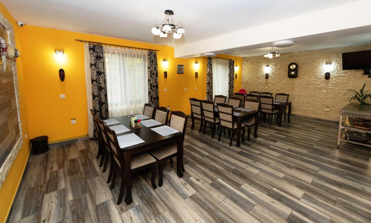 Stejarul Lui Andrei Hotel Izvoarele  Ngoại thất bức ảnh