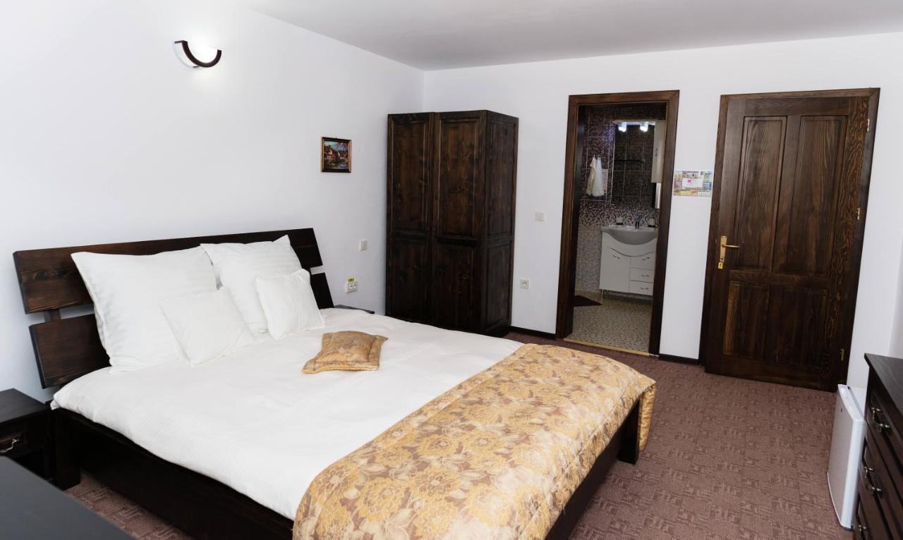 Stejarul Lui Andrei Hotel Izvoarele  Ngoại thất bức ảnh